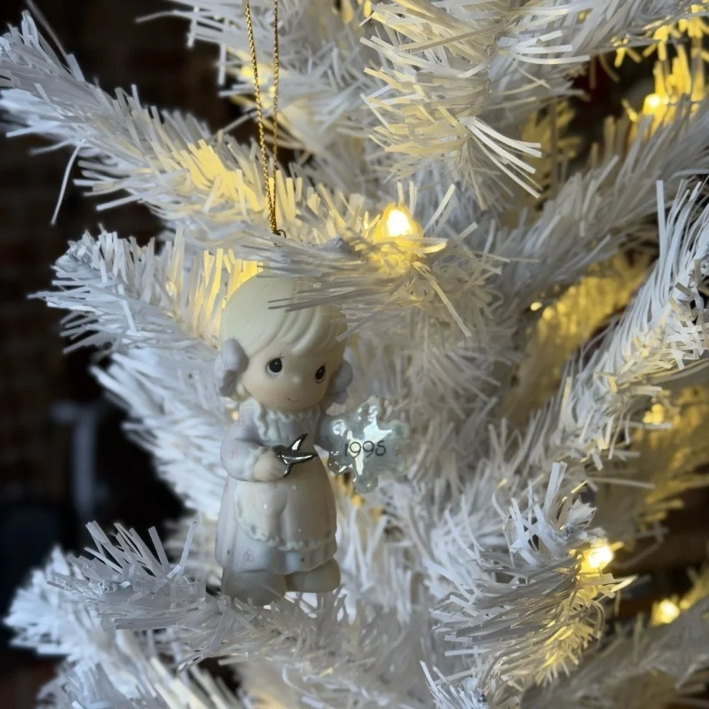 Vintage 1995 Precious Moments Charming White Holiday Collectible Ornament
